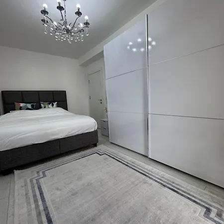 Apartment M *